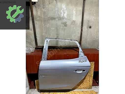 Seat Arona sol arka kapı