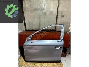 Seat Arona sol ön kapı