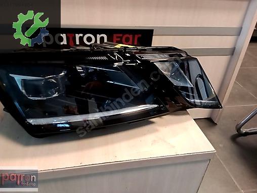 Skoda Octavia Sağ Ön Far çıkma parça