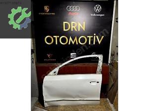 Skoda Superb sol ön kapı
