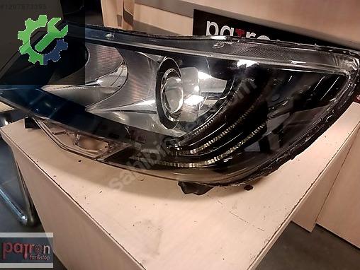 Skoda Superb Sol Ön Far çıkma parça
