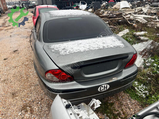 Jaguar X-Type Torpido çıkma parça