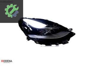 TESLA MODEL Y 2021- ÖN FAR SAĞ SIFIR 1077376-00-C