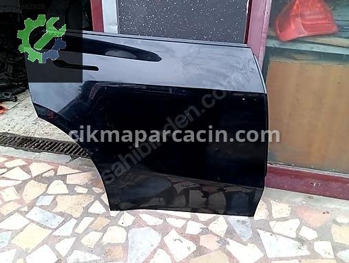 Tesla Model Y Sağ Arka Kapı çıkma parça