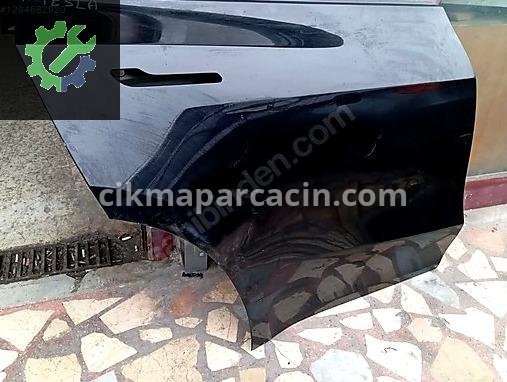 Tesla Model Y Sağ Arka Kapı çıkma parça