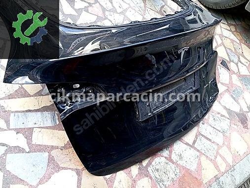 Tesla Model Y Bagaj Kapağı çıkma parça