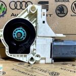 Volkswagen Touareg 2011-2018 Çıkma Cam 8K0959802B