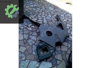 TOYOTA AURİS SOL ARKA CAMURLUK ORJİNAL