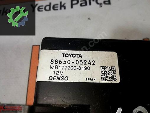 Toyota Avensis Beyin 88650-05242 çıkma parça