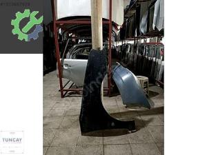 TOYOTA AVENSİS SAĞ ÇAMURLUK 1998-2000 ÇIKMA PARÇA ORİJİNAL