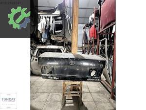 TOYOTA CARİNA BAGAJ KAPISI 1996-1998 ÇIKMA ORİJİNAL PARÇA