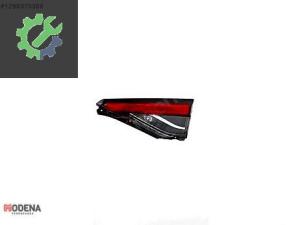 TOYOTA COROLLA 2019- ARKA STOP İÇ SOL SIFIR 81590-02C21