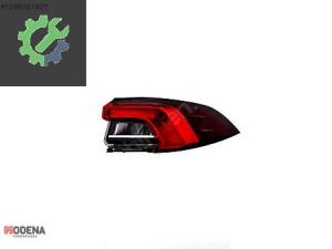 TOYOTA COROLLA 2019- ARKA STOP (LEDLİ) DIŞ SAĞ SIFIR 81551-02E00