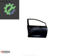 TOYOTA COROLLA 2019- ÖN KAPI SAĞ SIFIR 67001-02560