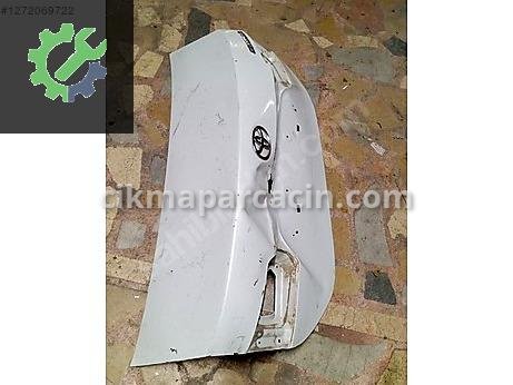 Toyota Corolla Bagaj Kapağı çıkma parça