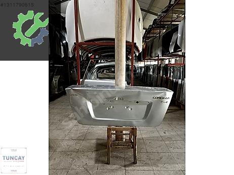 Toyota Corolla Bagaj çıkma parça