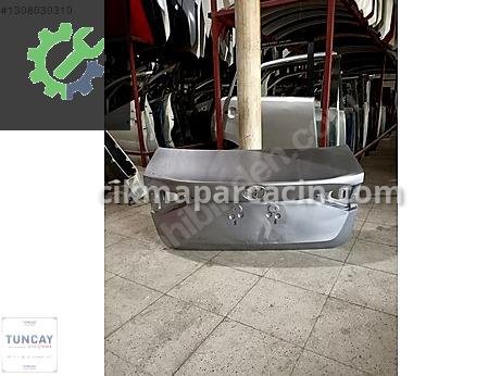 Toyota Corolla Bagaj çıkma parça