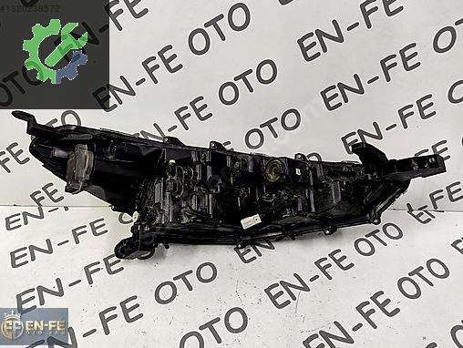 Toyota Corolla Sol Ön Far çıkma parça