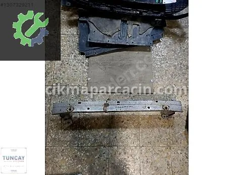 Toyota Corolla Ön Tampon Demiri çıkma parça