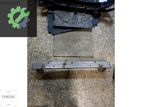 Toyota Corolla Ön Tampon çıkma parça