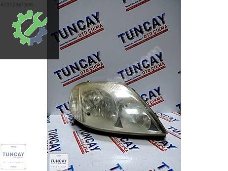 Toyota Corolla Sağ Ön Far çıkma parça