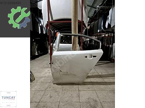 Toyota Corolla Kapı (Arka Sol) çıkma parça