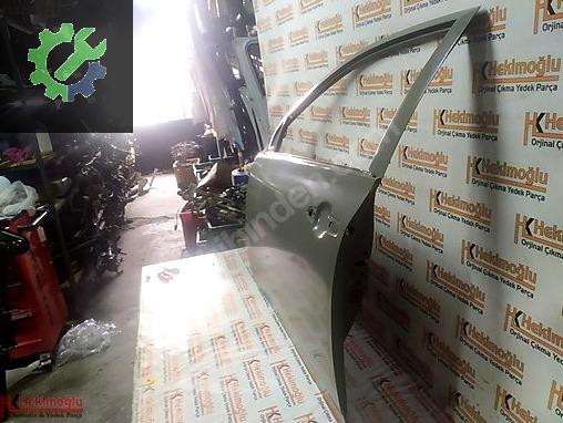 Toyota Corolla Kapı (Ön Sol) çıkma parça