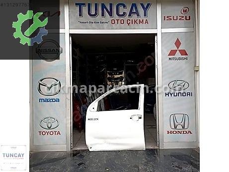Toyota Hilux Kapı (Ön Sol) çıkma parça
