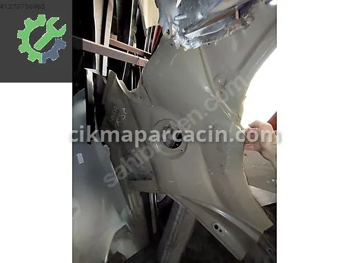 Toyota Verso Sol Arka Çamurluk çıkma parça
