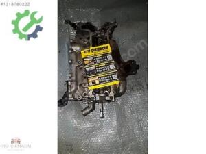 Toyota Yaris 1.4D 4D Silindir Kapağı (3. Adet)