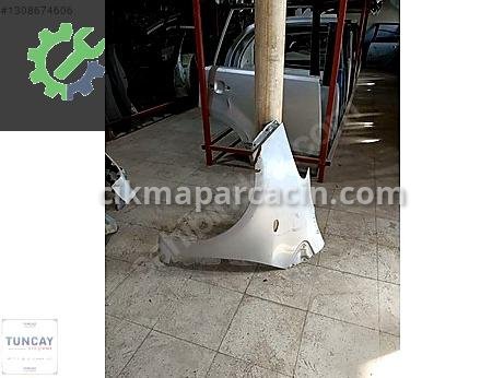 Toyota Yaris Çamurluk (Ön) çıkma parça