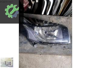 TRAFİC 3 SAG FAR ORJİNAL ÇIKMA 260108724R