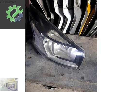 TRAFİC 3 SAG FAR ORJİNAL ÇIKMA 260108724R