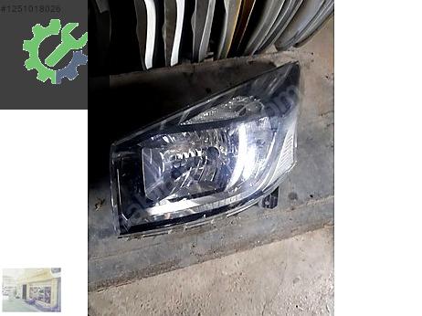 Renault Trafic Sol Ön Far çıkma parça