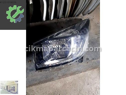 Renault Trafic Sol Ön Far 260601784R çıkma parça