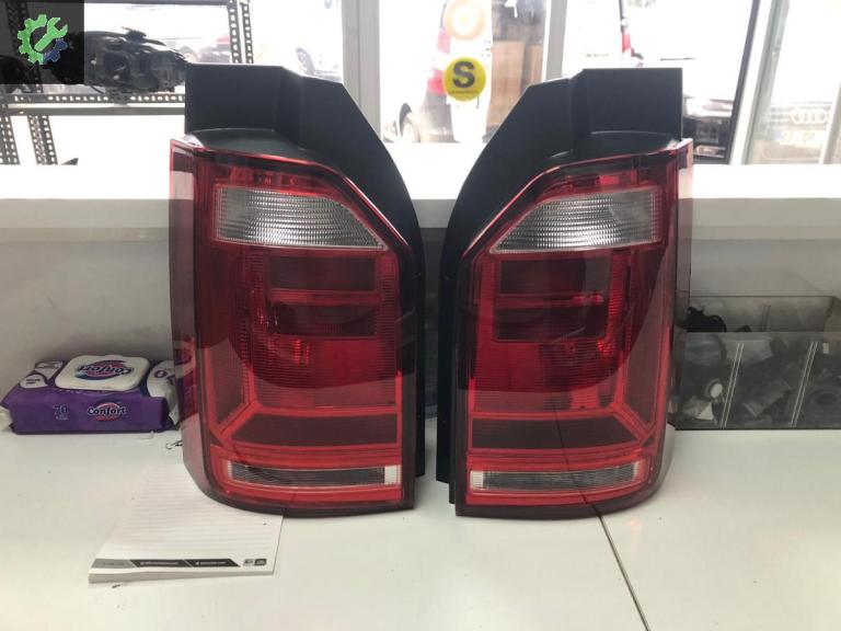 Volkswagen Caravelle Sağ Stop çıkma parça