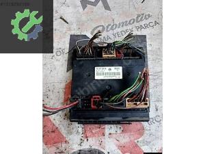 TRANSPORTER T5 2.5 7H0937049AA KONFOR BEYNİ SİGORTA KUTUSU BODY