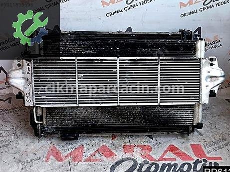 Volkswagen Transporter Radyatör çıkma parça