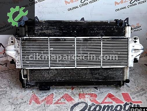 Volkswagen Transporter Radyatör çıkma parça
