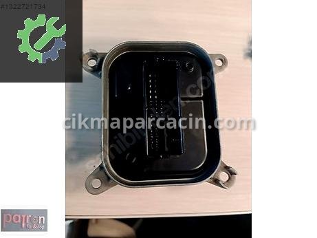 Tesla Model Y Far Beyni çıkma parça