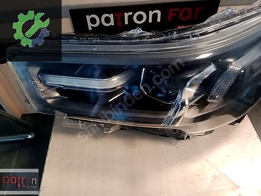 Toyota Hilux Sol Ön Far çıkma parça