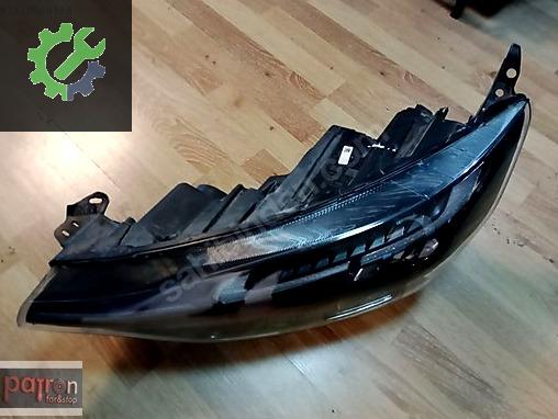 Ford Tourneo Custom Sol Ön Far çıkma parça