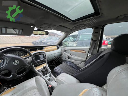 Jaguar X-Type Torpido çıkma parça