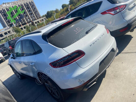 Porsche Cayman Far çıkma parça