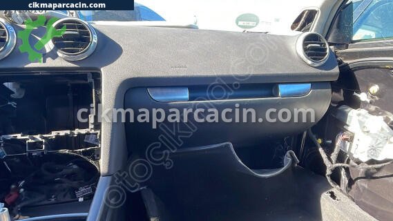 Audi A3 Torpido çıkma parça