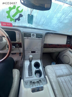 Lincoln Navigator Torpido çıkma parça