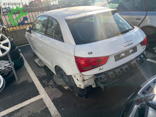 Audi A1 Arka Cam çıkma parça