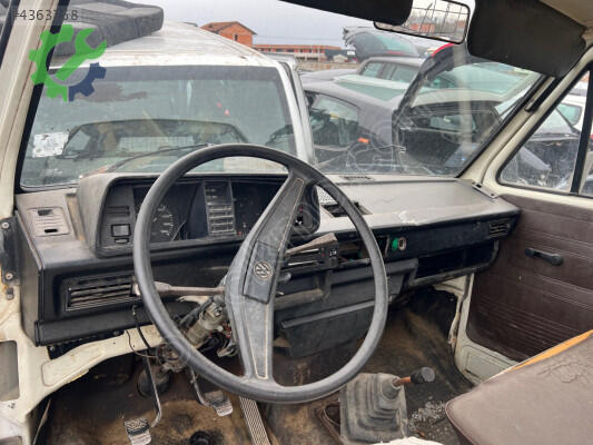 Volkswagen Transporter Torpido çıkma parça