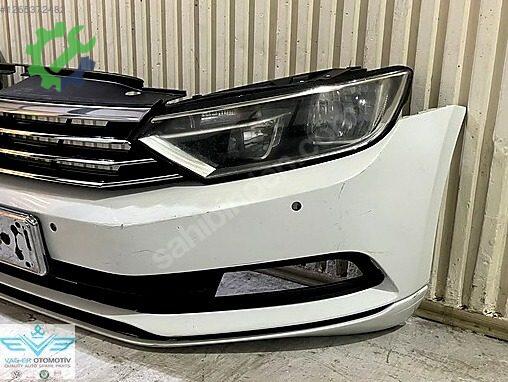 Volkswagen Passat Ön Tampon çıkma parça