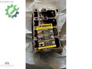 VOLKSWAGEN AG 1.9 TDİ CADDY MOTOR SİLİNDİR KAPAĞI 038103373R